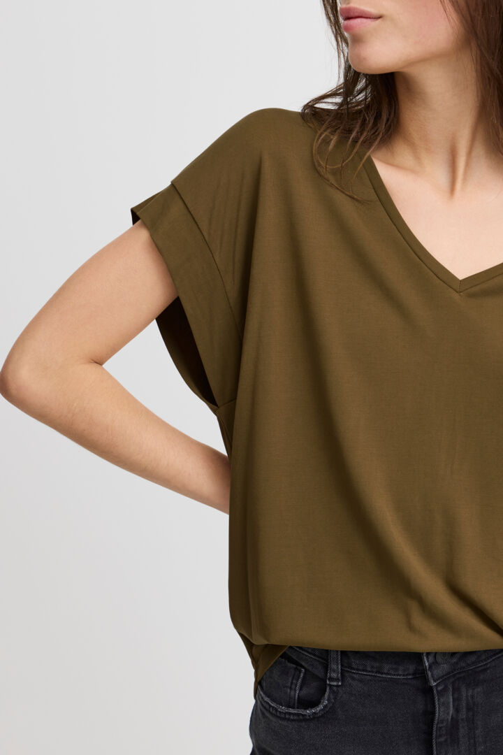 Camiseta detalle hombro BYPERL BYOUNG